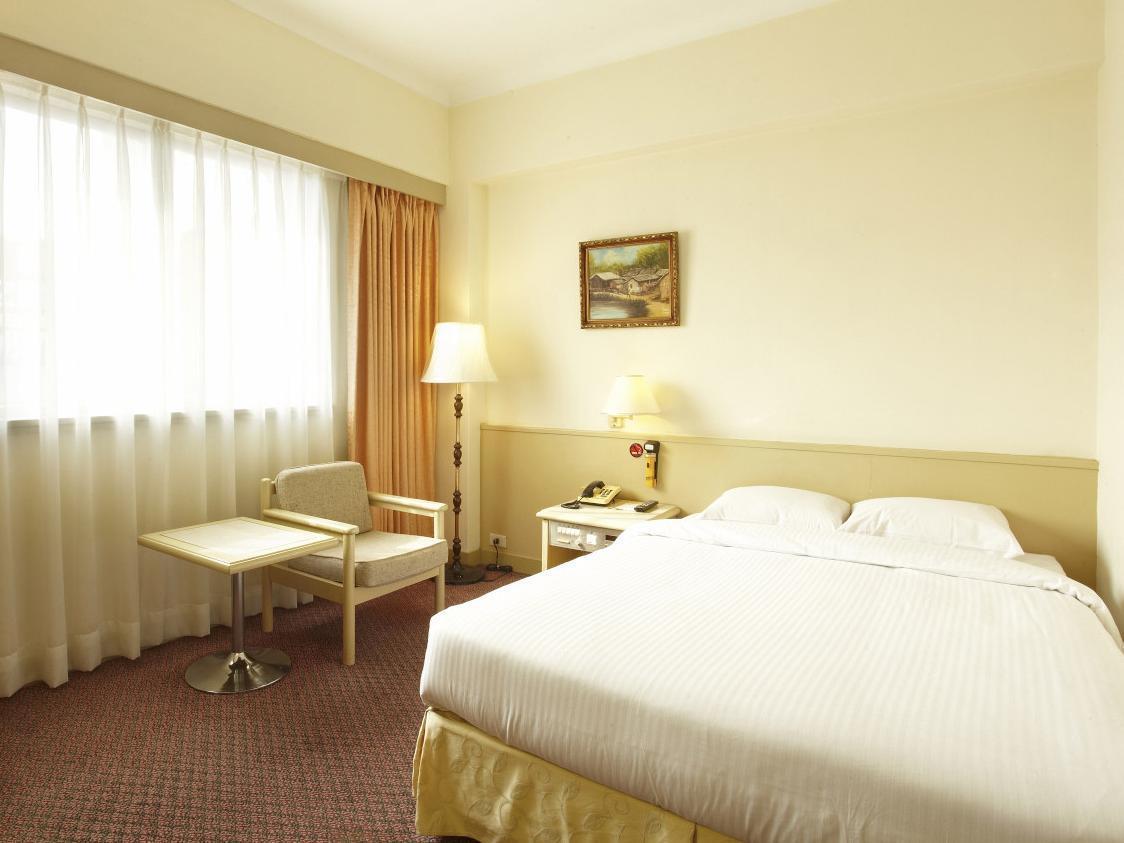Emperor Hotel Taipei Exterior photo