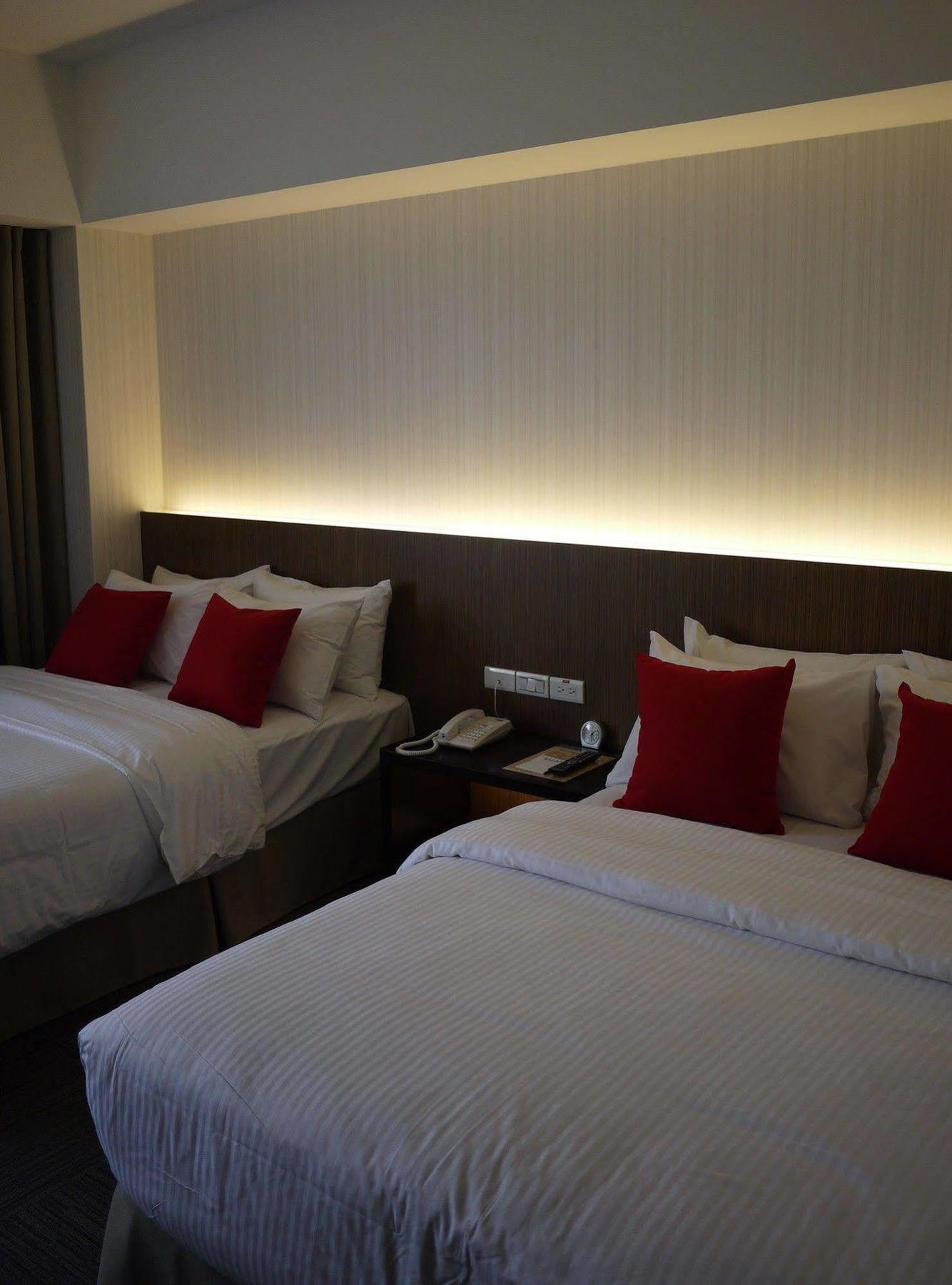 Emperor Hotel Taipei Exterior photo